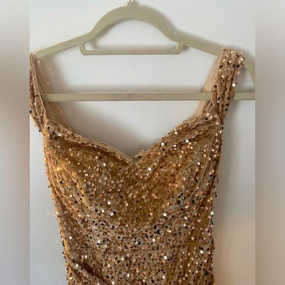 Gold Sequin Dress Womens Sz 2 Party Guest Formal Gown Elegant Holiday NYE Maxi - Picture 2 of 16